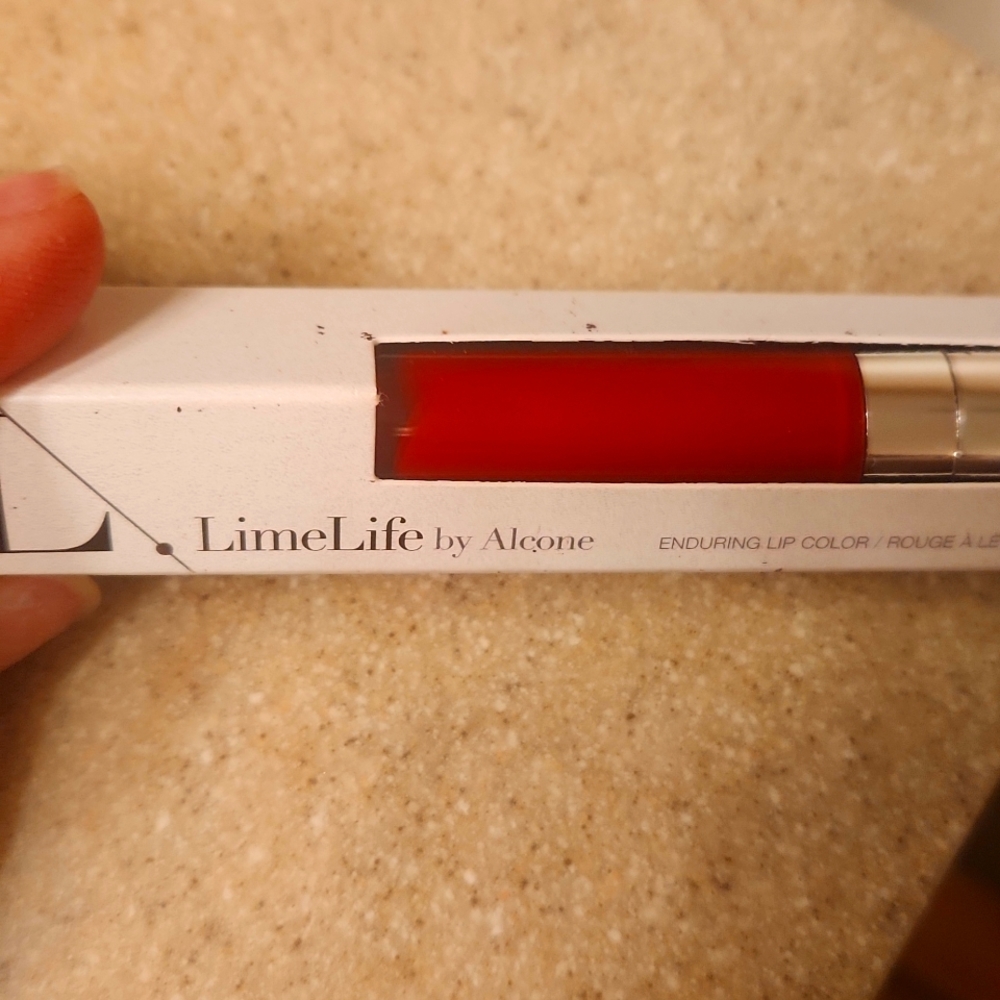 NEW!!  Limelife By Alcone Cherry Pie Enduring Lip Color